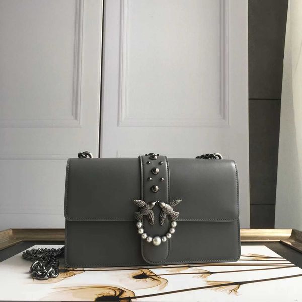 handbags pink shoulder ko bags luxury brand swallow chain elegant classic pearl one bird fashion diagonal portable women leather cross body
handbags pink shoulder ko bags luxury brand swallow chain elegant classic pearl one bird fashion diagonal portable women leather cross body