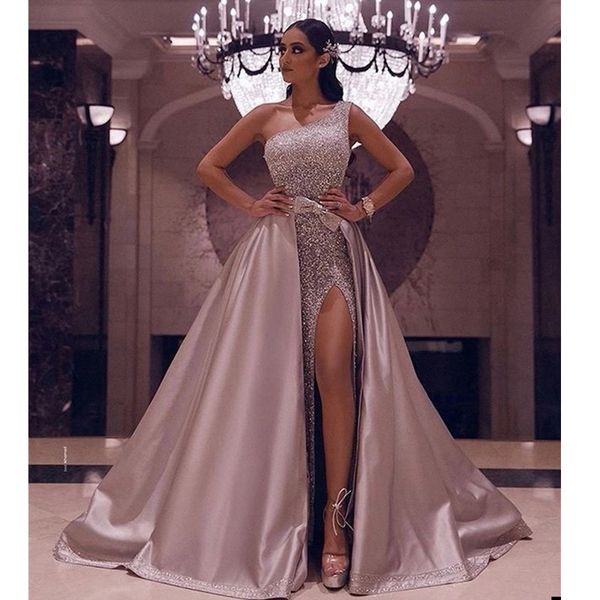 2023 rose gold arabic sequined prom dresses one shoulder sequins lace overskirt detachable train side split overskirts plus size formal part, Black
2023 rose gold arabic sequined prom dresses one shoulder sequins lace overskirt detachable train side split overskirts plus size formal part, Black