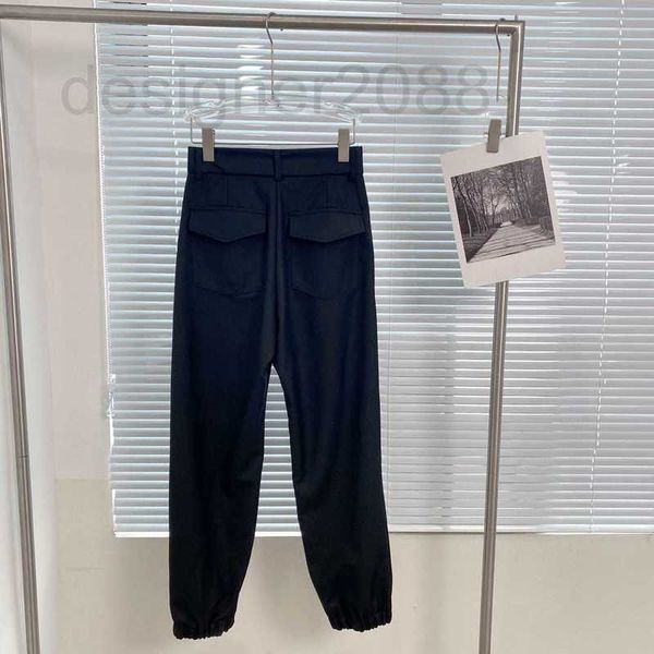 women's pants & capris designer the new triangle leather label decorative casual overalls are handsome with a waist belt and high desig, Black;white
women's pants & capris designer the new triangle leather label decorative casual overalls are handsome with a waist belt and high desig, Black;white