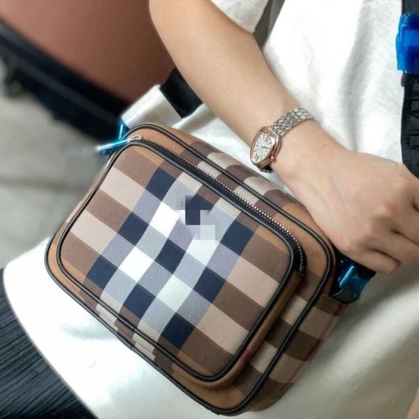 camera new new tote designer classic burbreryes women handbags one shoulder plaid bag for men and women crossbody british fashion canvas bag
camera new new tote designer classic burbreryes women handbags one shoulder plaid bag for men and women crossbody british fashion canvas bag