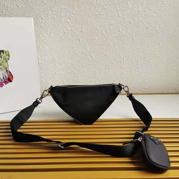 fashion designer bag crossbody classic woman handbags quality nylon handbags elling wallet women bags crossbody bag hobo purses embossing sh
fashion designer bag crossbody classic woman handbags quality nylon handbags elling wallet women bags crossbody bag hobo purses embossing sh