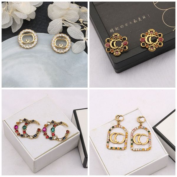 fashion earrings ear stud womens designer brand v-letter elegance temperament 925 silver plated crystal simple ladies wedding party jewelry, Golden;silver
fashion earrings ear stud womens designer brand v-letter elegance temperament 925 silver plated crystal simple ladies wedding party jewelry, Golden;silver