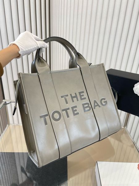 luxury designer handbag highs quality leather bella tote shopping bag fashion classic handbag women's handbag with bag wallet women
luxury designer handbag highs quality leather bella tote shopping bag fashion classic handbag women's handbag with bag wallet women