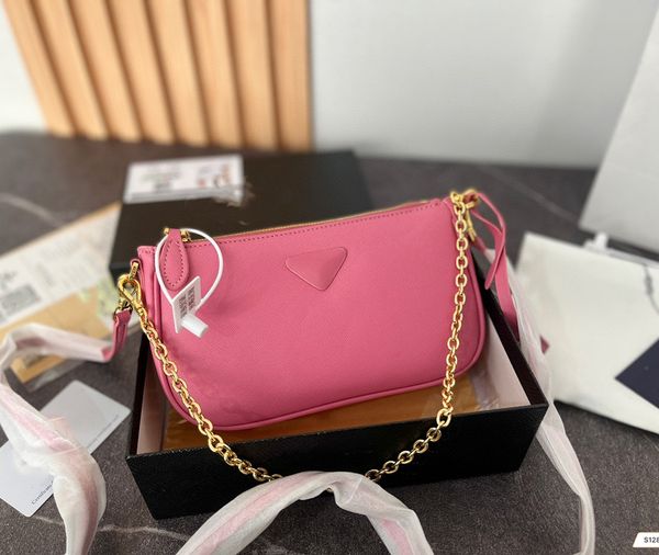 classic shoulder designer bags tote package messenger totes fashion metallic handbags classic gift wholesale soft leather travel holiday par
classic shoulder designer bags tote package messenger totes fashion metallic handbags classic gift wholesale soft leather travel holiday par
