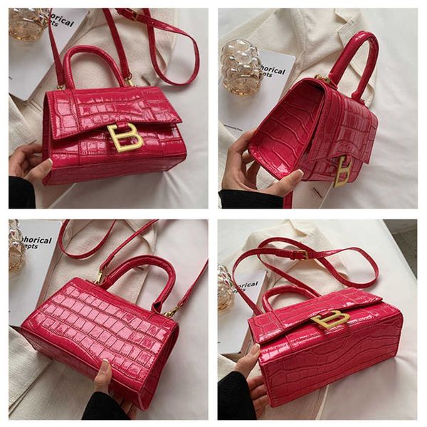 factory wholesale women's bag women's hourglass shoulder messenger handbag shoulder messenger handbags 55%off
factory wholesale women's bag women's hourglass shoulder messenger handbag shoulder messenger handbags 55%off