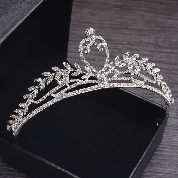 headpieces bridal crown wedding headwear women's gift designer pearl diamond hair band birthday gift valentine's day performance l, Silver
headpieces bridal crown wedding headwear women's gift designer pearl diamond hair band birthday gift valentine's day performance l, Silver