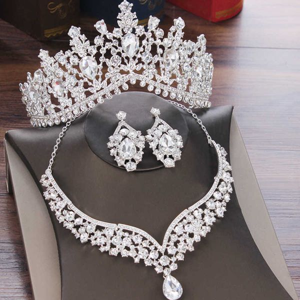 tiaras luxury clear crystal waterdrop baroque crown rhinestone bridal diadem bride queen tiara for women wedding hair accessories z0220, White;golden
tiaras luxury clear crystal waterdrop baroque crown rhinestone bridal diadem bride queen tiara for women wedding hair accessories z0220, White;golden