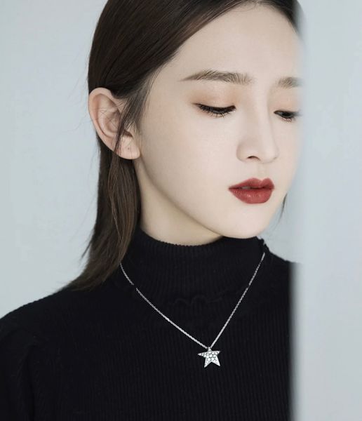 chan2023 necklace new in luxury fine jewelry for women chain pendant gold stainless steel wedding gift for couple customized name projection, Silver
chan2023 necklace new in luxury fine jewelry for women chain pendant gold stainless steel wedding gift for couple customized name projection, Silver