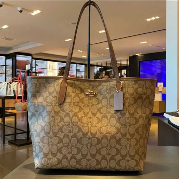 68%off new luxury fashion bags portable one-shoulder large-capacity tote women's bag ladies shoulder handbags designer bags purse
68%off new luxury fashion bags portable one-shoulder large-capacity tote women's bag ladies shoulder handbags designer bags purse