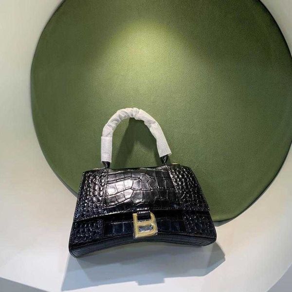 designer bags 55%off exquisite leather women's crossbody hourglass bag new fashion shoulder crossbody handbags
designer bags 55%off exquisite leather women's crossbody hourglass bag new fashion shoulder crossbody handbags