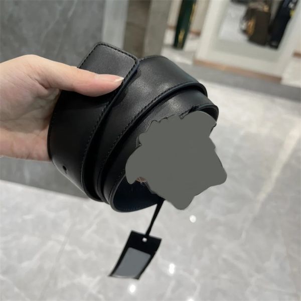 fashion luxury belt metal buckle men designer belts business retro style waistbands real leather stretchable plated gold silver black buckle, Black;brown
fashion luxury belt metal buckle men designer belts business retro style waistbands real leather stretchable plated gold silver black buckle, Black;brown