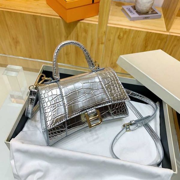 designer bags 55%off women's versatile shoulder bag women's sales new fashion shoulder crossbody handbags
designer bags 55%off women's versatile shoulder bag women's sales new fashion shoulder crossbody handbags
