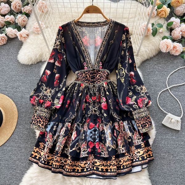 spring new vintage leopard print patchwork print dress deep v-neck holiday style pleated small dress, Black;gray
spring new vintage leopard print patchwork print dress deep v-neck holiday style pleated small dress, Black;gray