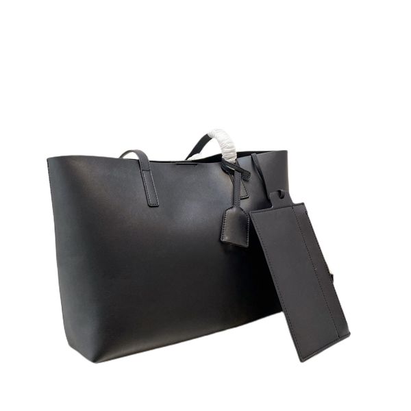 tote bag chain handbag hobo purse fasion handbags designer luxury women purses with featuring iconic signasure and nice overstitching
tote bag chain handbag hobo purse fasion handbags designer luxury women purses with featuring iconic signasure and nice overstitching