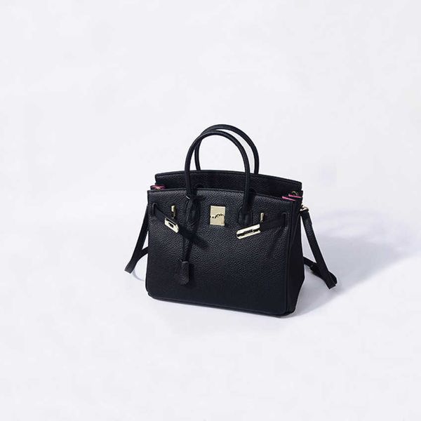 factory wholesale women's bag leather one shoulder women's portable diagonal bag women shoulder messenger handbags 55%off
factory wholesale women's bag leather one shoulder women's portable diagonal bag women shoulder messenger handbags 55%off