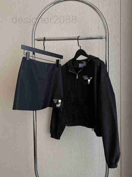 two piece dress designer 23ss triangle diamond element jacket skirt suit large classic version recycled nylon material qoyt, White
two piece dress designer 23ss triangle diamond element jacket skirt suit large classic version recycled nylon material qoyt, White