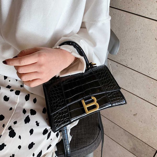 designer bags 55%off hourglass women's one shoulder crossbody black small square bag new fashion shoulder crossbody handbags
designer bags 55%off hourglass women's one shoulder crossbody black small square bag new fashion shoulder crossbody handbags