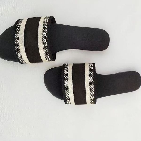 2023 explosive ladies fashion shoes, indoor sandals girls fashion 9 colors with high shoebox size 34-41, Black
2023 explosive ladies fashion shoes, indoor sandals girls fashion 9 colors with high shoebox size 34-41, Black