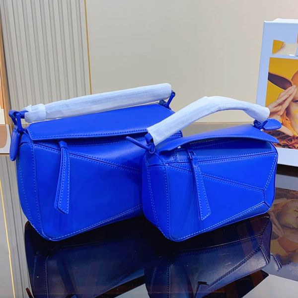 2 size designer bag leather handbag women tote bag luxury shoulder crossbody bags zipper wallet black single shoulder bags sell backpack 19c
2 size designer bag leather handbag women tote bag luxury shoulder crossbody bags zipper wallet black single shoulder bags sell backpack 19c