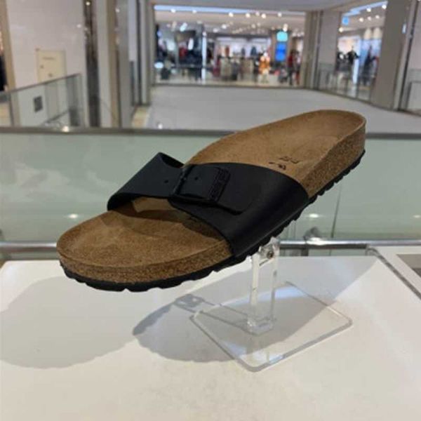 slippers factory designer birkinstocks germany boken slippers madrid boken sandals cork bottom beach women's shoes, Black
slippers factory designer birkinstocks germany boken slippers madrid boken sandals cork bottom beach women's shoes, Black
