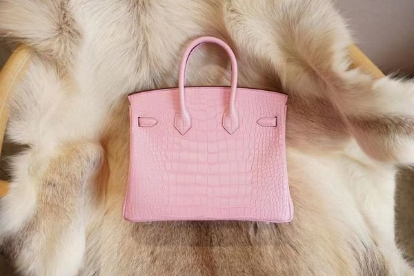 2023 designer bags women and men high-end classic h home calvi fashion card bag for woman imported epsom calf leather buckle folding holders
2023 designer bags women and men high-end classic h home calvi fashion card bag for woman imported epsom calf leather buckle folding holders