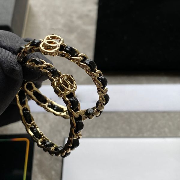 2023 hoop luxury diamond gold hoop earrings orrous girls set v letter designers jewelry earrings designer for womens valentines day wedding, Golden;silver
2023 hoop luxury diamond gold hoop earrings orrous girls set v letter designers jewelry earrings designer for womens valentines day wedding, Golden;silver