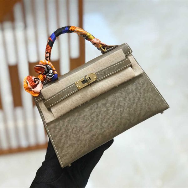 factory wholesale women's bag women's one shoulder diagonal portable mini small square bag shoulder messenger handbags 55%off
factory wholesale women's bag women's one shoulder diagonal portable mini small square bag shoulder messenger handbags 55%off
