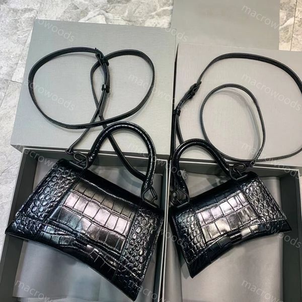 luxury hourglass bag designer handbags shoulder bags fashion totes women half moon evening cross body letter crocodile leather tote purse wa
luxury hourglass bag designer handbags shoulder bags fashion totes women half moon evening cross body letter crocodile leather tote purse wa