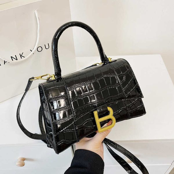 factory wholesale women's bag one shoulder crossbody hourglass women's bag shoulder messenger handbags 55%off fryu
factory wholesale women's bag one shoulder crossbody hourglass women's bag shoulder messenger handbags 55%off fryu