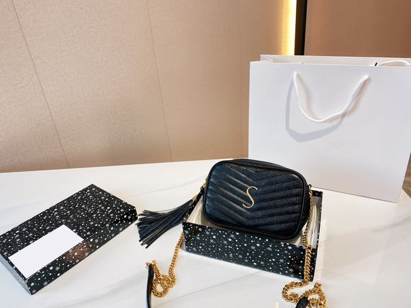 luxury designer quilted tassel shoulder camera bag womens genuine leather fashion metal chain tote hand bag straps mens simplicity houlder c
luxury designer quilted tassel shoulder camera bag womens genuine leather fashion metal chain tote hand bag straps mens simplicity houlder c
