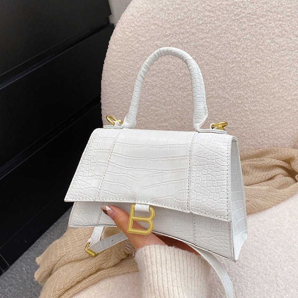 women bags trend handbags 55%off hourglass shoulder texture messenger small square women's bag female totes shoulder handbags for women
women bags trend handbags 55%off hourglass shoulder texture messenger small square women's bag female totes shoulder handbags for women