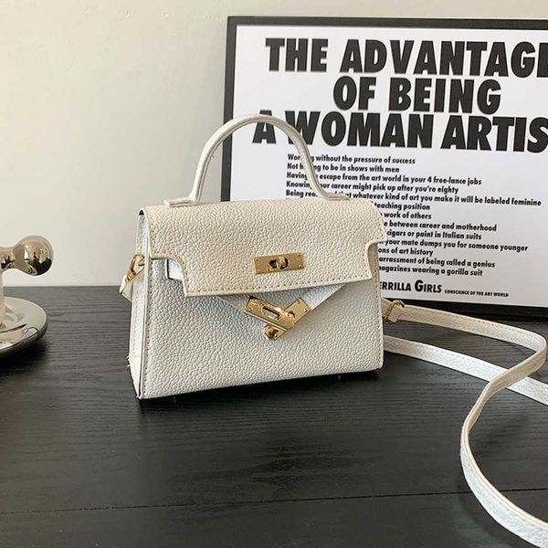 2023 women bags factory handbags 55%off small women's single-shoulder messenger bag designer luxury shoulder handbags
2023 women bags factory handbags 55%off small women's single-shoulder messenger bag designer luxury shoulder handbags