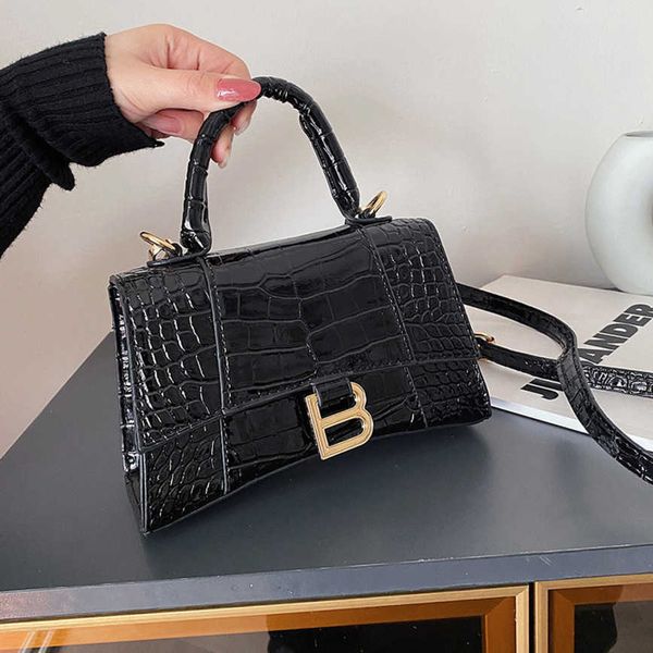 2023 women bags factory handbags 55%off handbag shiny leather shoulder crossbody women's bag designer luxury shoulder handbags izio
2023 women bags factory handbags 55%off handbag shiny leather shoulder crossbody women's bag designer luxury shoulder handbags izio