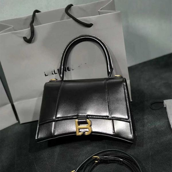 new fashion bags for women 70%off one shoulder hand hourglass quality women's bag luxury designer handbags purse
new fashion bags for women 70%off one shoulder hand hourglass quality women's bag luxury designer handbags purse