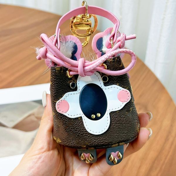 high version key wallet luxury brand kangaroo koala fur coin purses mini bucket bag fashion design women wallet with keychain bags handbag t, Red;blue
high version key wallet luxury brand kangaroo koala fur coin purses mini bucket bag fashion design women wallet with keychain bags handbag t, Red;blue