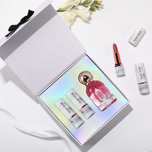 fragrance small city yixiang lipstick perfume gift box limited valentine's day three piece live broadcast
fragrance small city yixiang lipstick perfume gift box limited valentine's day three piece live broadcast