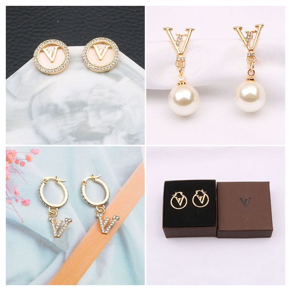 2021 fashion style earring studs 18k gold plated crystal pearl stud earrings women party gifts wholesale classic style luxury gift box, Golden;silver
2021 fashion style earring studs 18k gold plated crystal pearl stud earrings women party gifts wholesale classic style luxury gift box, Golden;silver