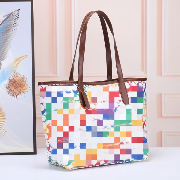 new women's bag city tote multicolour magnetic buckle handbag classic vintage shopping bag commuting one-shoulder tote bag
new women's bag city tote multicolour magnetic buckle handbag classic vintage shopping bag commuting one-shoulder tote bag
