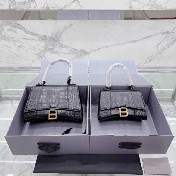 fashion women's bag 75%off leather hourglass cowhide shoulder small square women's bag luxury designer handbags bags purse
fashion women's bag 75%off leather hourglass cowhide shoulder small square women's bag luxury designer handbags bags purse