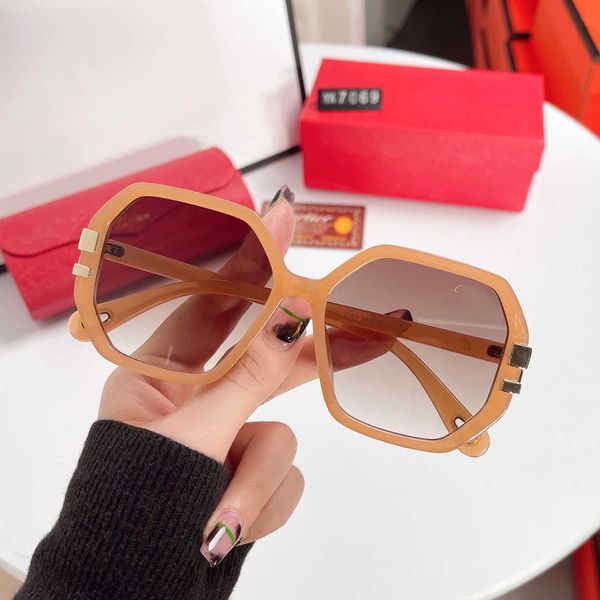factory eyewear fashion retro full-frame sunglasses luxury designer men women summer sun glasses polaroids hd lens brand glasses, White;black
factory eyewear fashion retro full-frame sunglasses luxury designer men women summer sun glasses polaroids hd lens brand glasses, White;black