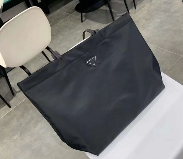 retail p luxury designer brands shopping bags women triangle label waterproof leisure travel bag large capacity nylon mommy tote ladies shou
retail p luxury designer brands shopping bags women triangle label waterproof leisure travel bag large capacity nylon mommy tote ladies shou