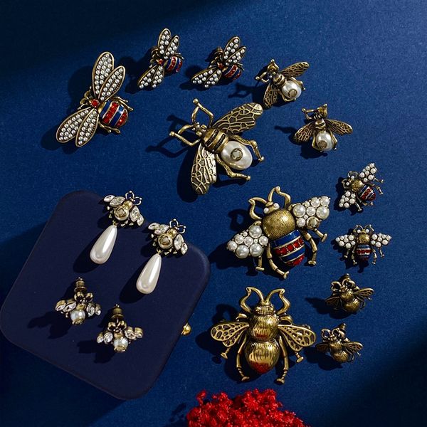 memnon designer stud earrings brass material 925 silver needles anti-allergic bee luxury brand earring ladies weddings parties gifts, Golden;silver
memnon designer stud earrings brass material 925 silver needles anti-allergic bee luxury brand earring ladies weddings parties gifts, Golden;silver