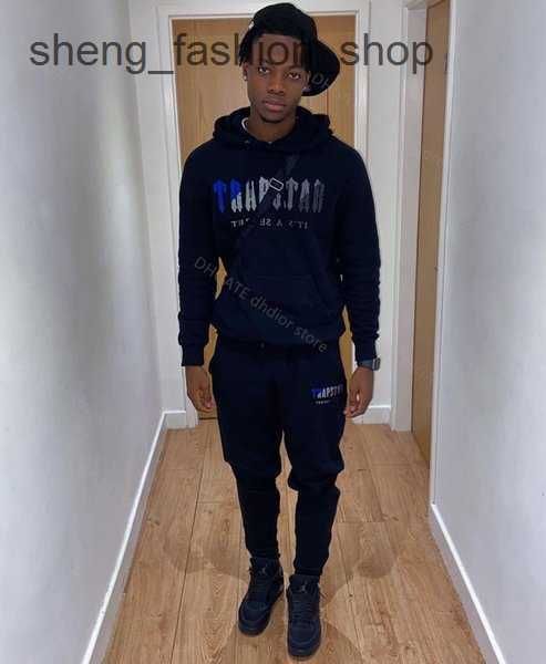 1 to 1 quality luxury trapstar hoodie embroidery decoding sportswear grey revolution high street men and women couple jumpers multiple 2 ls5, Black
1 to 1 quality luxury trapstar hoodie embroidery decoding sportswear grey revolution high street men and women couple jumpers multiple 2 ls5, Black