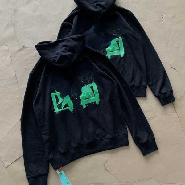 50%off men's plus size sweater designer hoodie back graffiti printing black and white round neck pullover hip hop coat men women long s
50%off men's plus size sweater designer hoodie back graffiti printing black and white round neck pullover hip hop coat men women long s