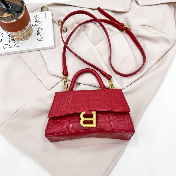 75%off new luxury fashion bags hourglass women's quality portable one-shoulder small square bag ladies shoulder handbags designer bags
75%off new luxury fashion bags hourglass women's quality portable one-shoulder small square bag ladies shoulder handbags designer bags