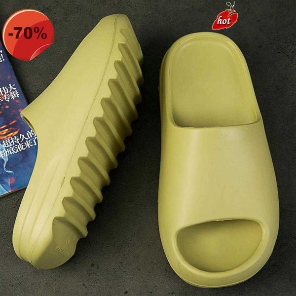 boots slippers 2023 summer men women indoor eva 2023 cool soft bottom sandals trend slides light beach shoes home big size218l, Black
boots slippers 2023 summer men women indoor eva 2023 cool soft bottom sandals trend slides light beach shoes home big size218l, Black