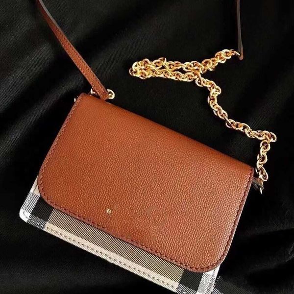 family bs new checked shoulder bags simple bb fashionable versatile fashionable checked chain bag single shoulder messenger small square bag
family bs new checked shoulder bags simple bb fashionable versatile fashionable checked chain bag single shoulder messenger small square bag