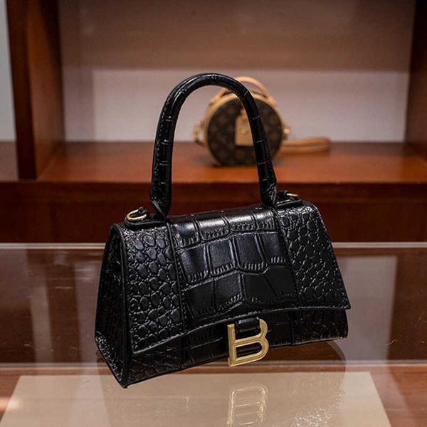 68%off new luxury fashion bags hourglass one shoulder portable women's bag ladies shoulder handbags designer bags purse
68%off new luxury fashion bags hourglass one shoulder portable women's bag ladies shoulder handbags designer bags purse