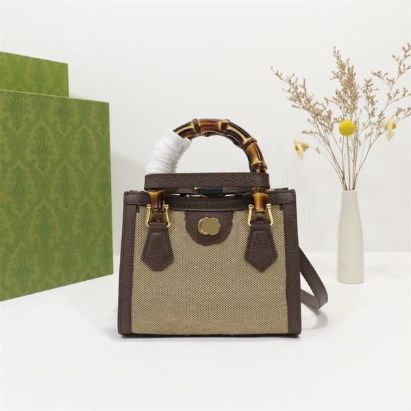 leather quality famous designer handbags bucket shoulder bag luxury women fashion cross body clutch plain string totes casual perfect drawst
leather quality famous designer handbags bucket shoulder bag luxury women fashion cross body clutch plain string totes casual perfect drawst