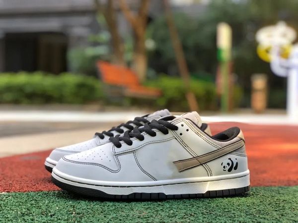 sb dunks low skate shoes pro white black blanc noir outdoor sneaker sports with original box
sb dunks low skate shoes pro white black blanc noir outdoor sneaker sports with original box